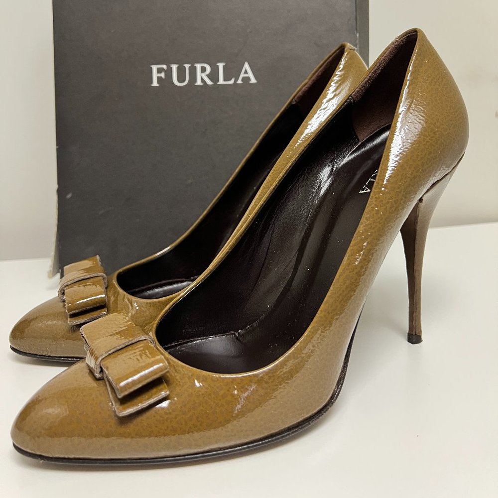 FURLA Taupe/Tan Leather Heel Pumps Shoes like new size 40